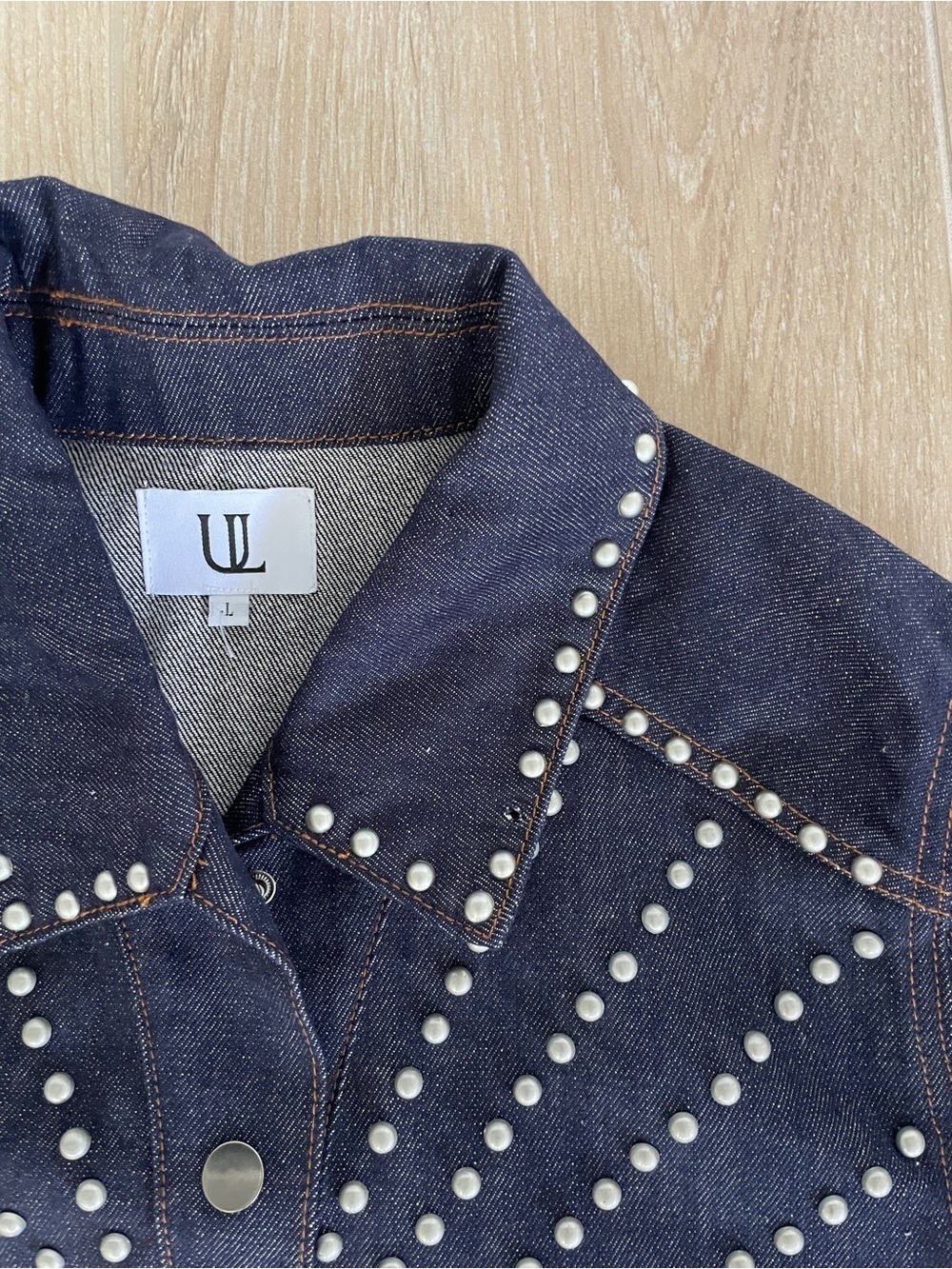 Sunburst Jacket Understated Leather Size L $276 MSRP EUC Western Studded - Picture 7 of 10